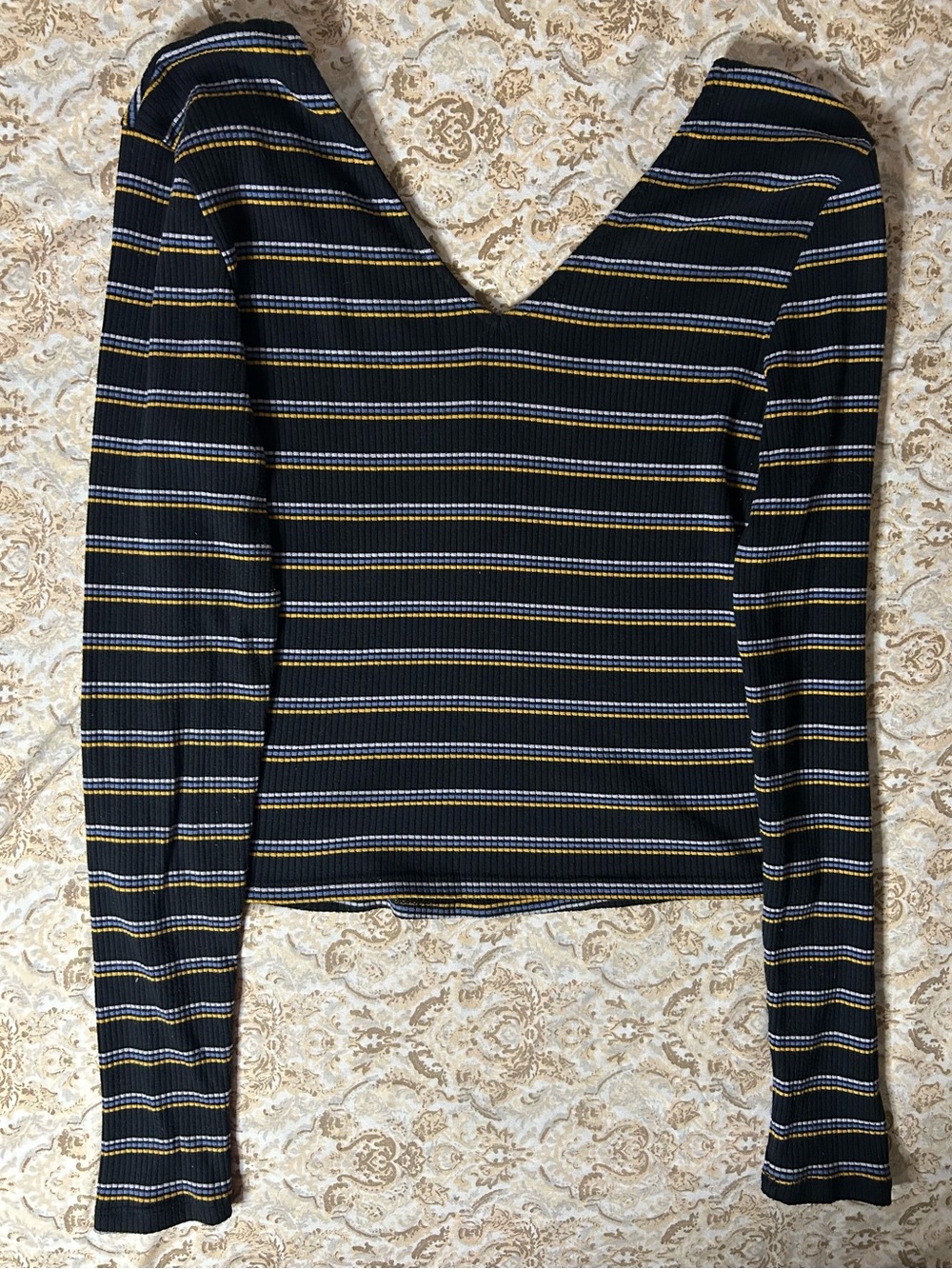 PacSun Navy Stripe V-Neck Long Sleeve Crop Top with Yellow Accents - Picture 5 of 9